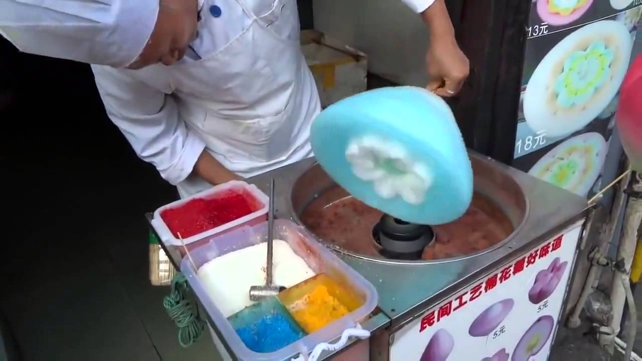 Nghệ nhân kẹo bông gòn