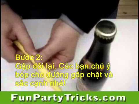 Tuyệt kỹ mở nút chai chỉ bằng 1 tờ giấy ăn