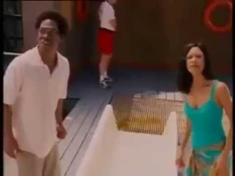 Khi bà béo đi cầu trượt :v