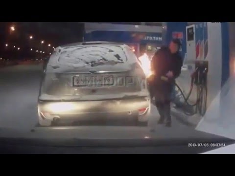 Soi bật lửa kiểm tra bình xăng tưởng chỉ là câu chuyện có trong "truyền thuyết", ai ngờ...
