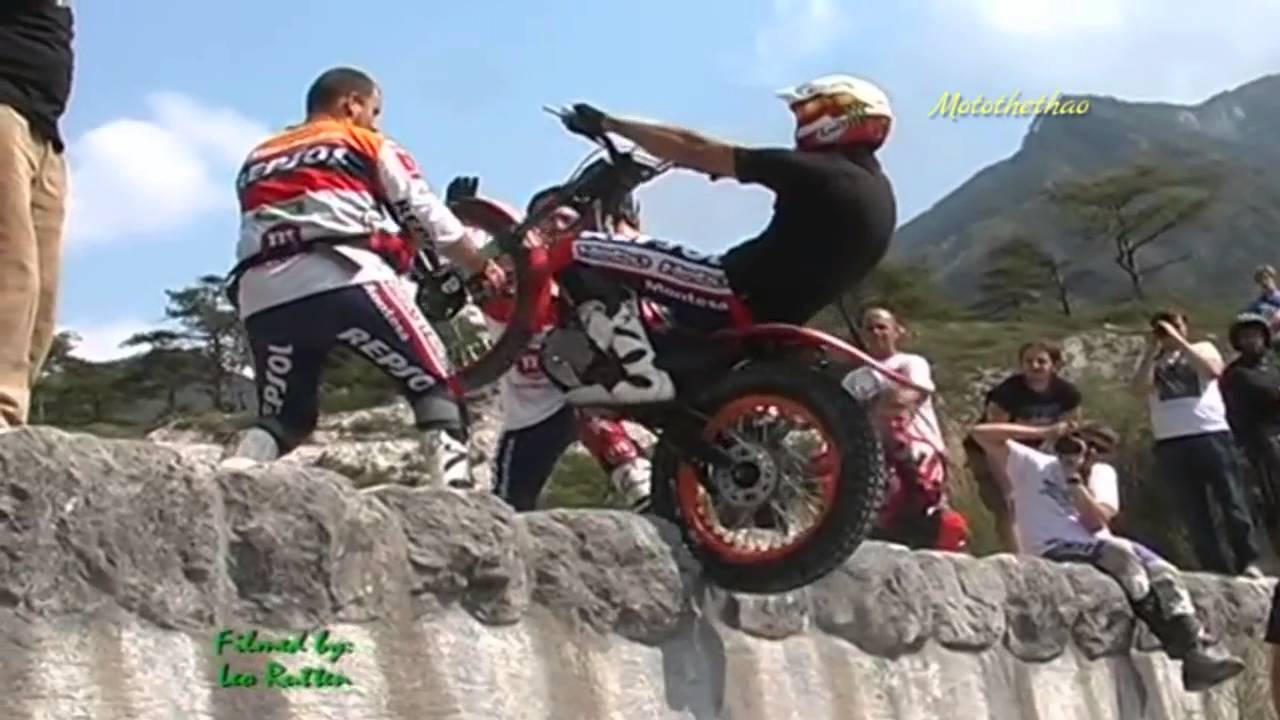 Cao thủ bốc đầu mô tô leo tường dốc 90 độ, biểu diễn moto địa hình bá đạo