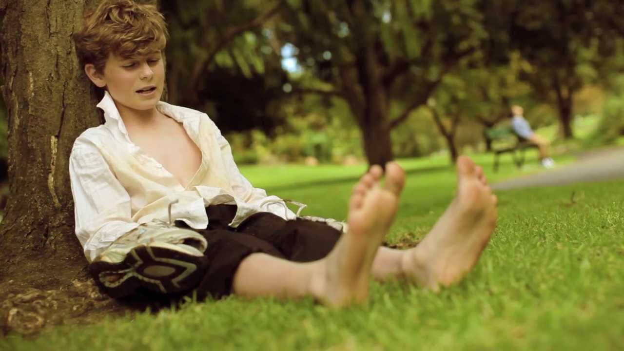My Shoes (2012) dir. Nima Raoofi - MAPS Film School