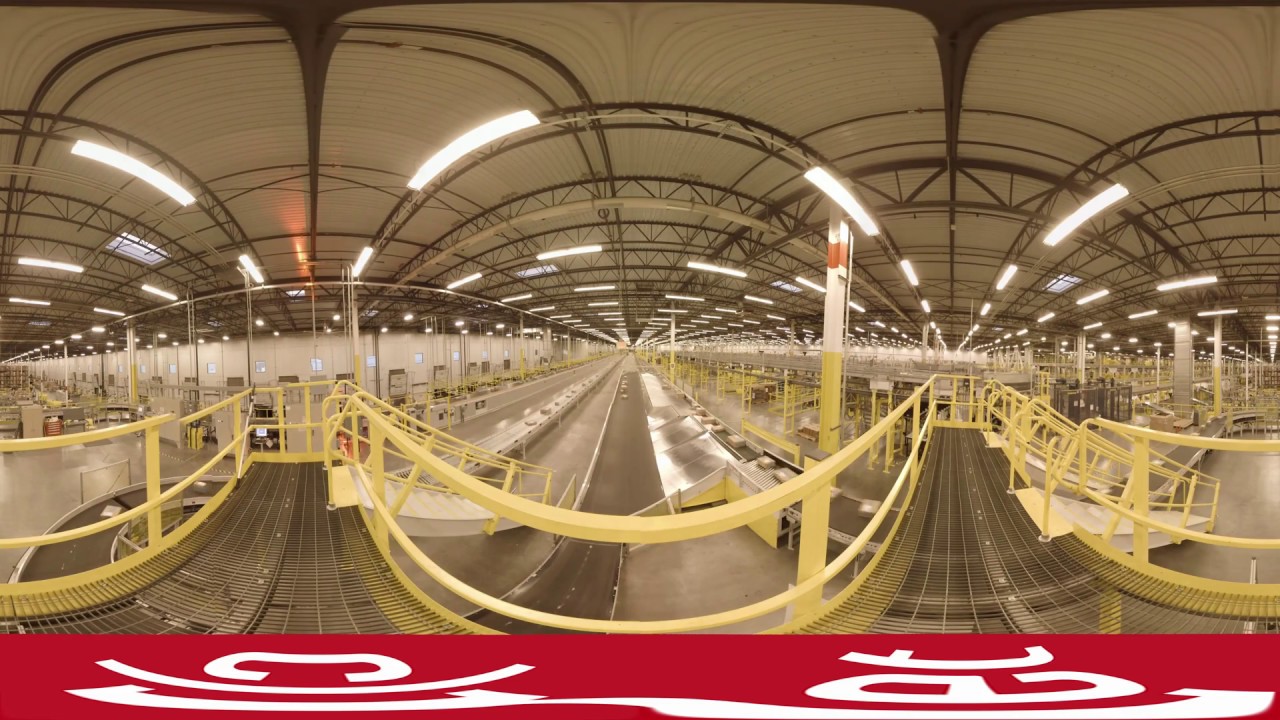 See inside an Amazon warehouse in 360 degrees