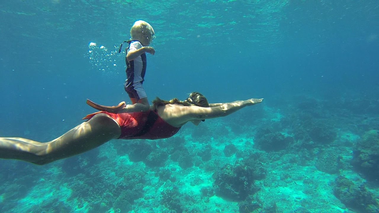 Youngest freediver in world plunges 32-feet underwater