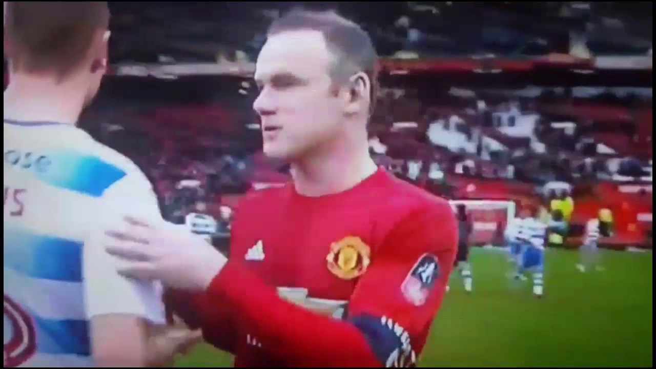 Rooney ê mặt vì bị từ chối đổi áo