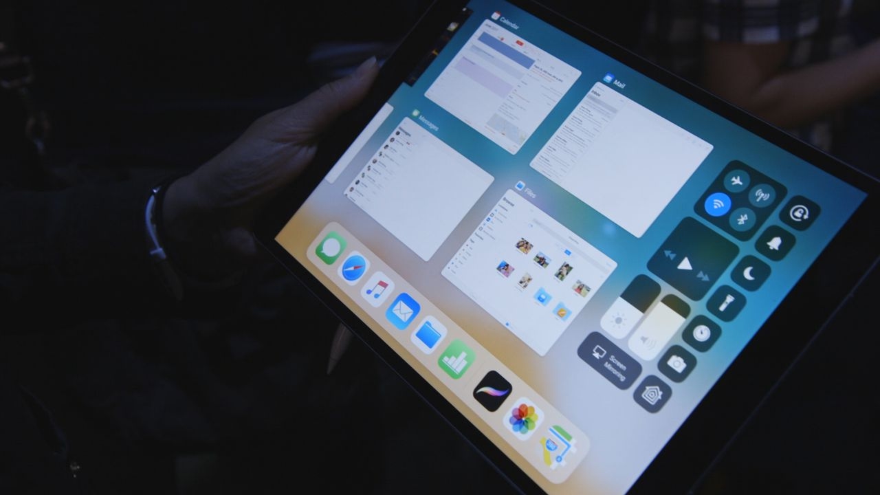 iPad Pro 10.5-inch chạy iOS 11