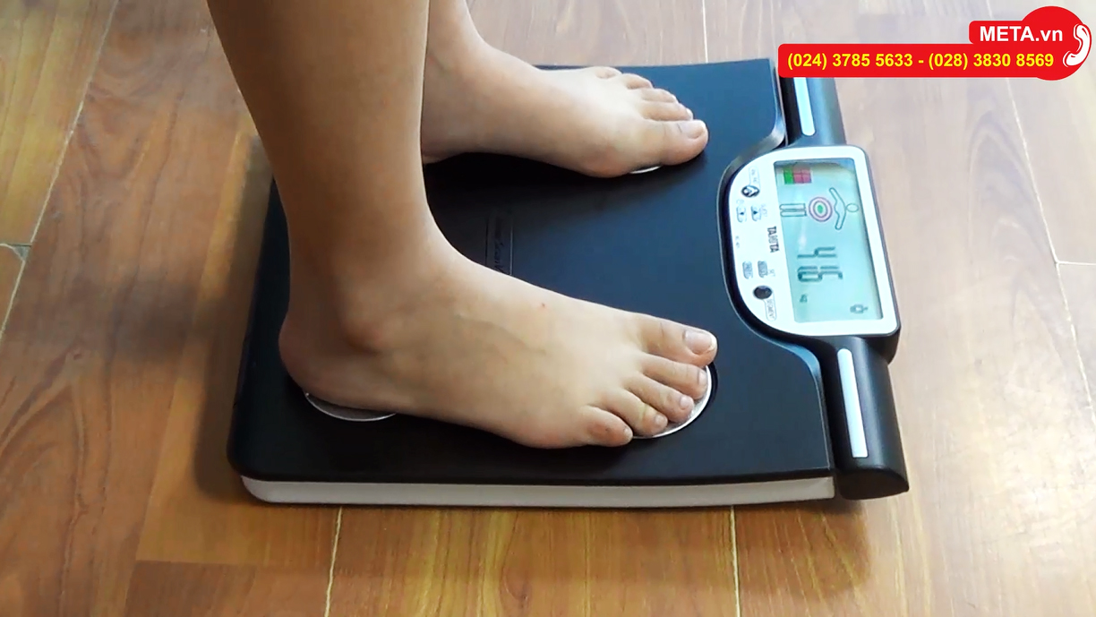 Hướng dẫn cài đặt và sử dụng cân sức khỏe và kiểm tra độ béo Tanita BC-601