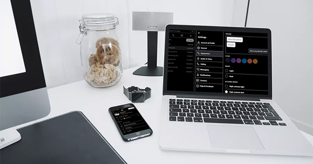 Cách bật nền tối trên Skype Android, iOS