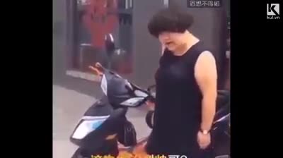 Đã xấu lại còn xa