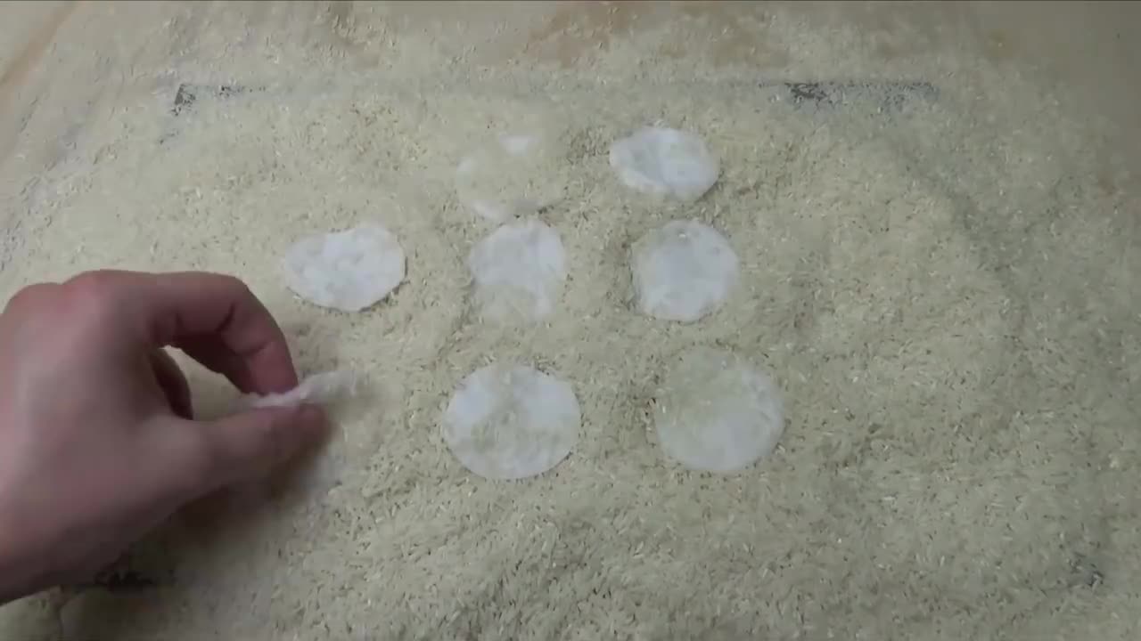Cách cứu điện thoại khi bị rơi vào nước bá đạo 