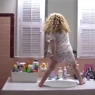 Con gái có quyền điệu 
