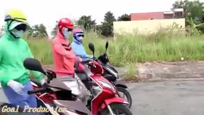 Anh em siêu nhân thời hiện đại 