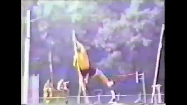 Những tai nạn khó đỡ trong thể thao