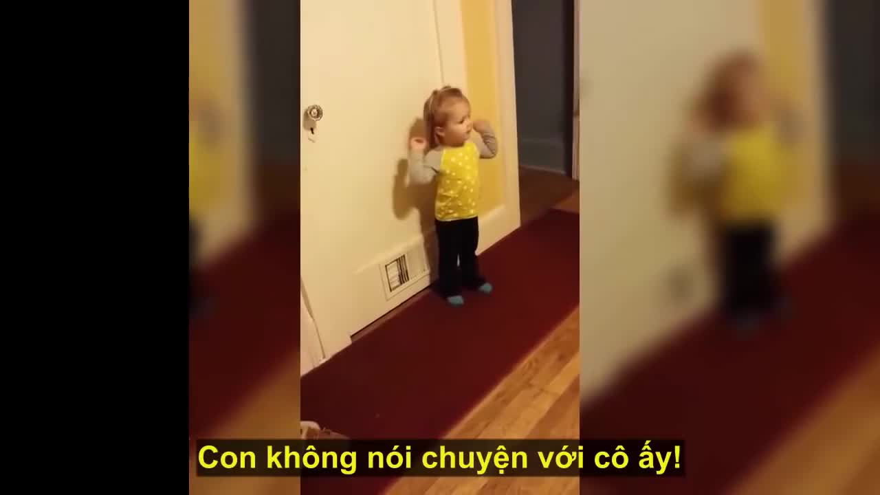 Phản ứng của bé khi bị cô nói xấu 