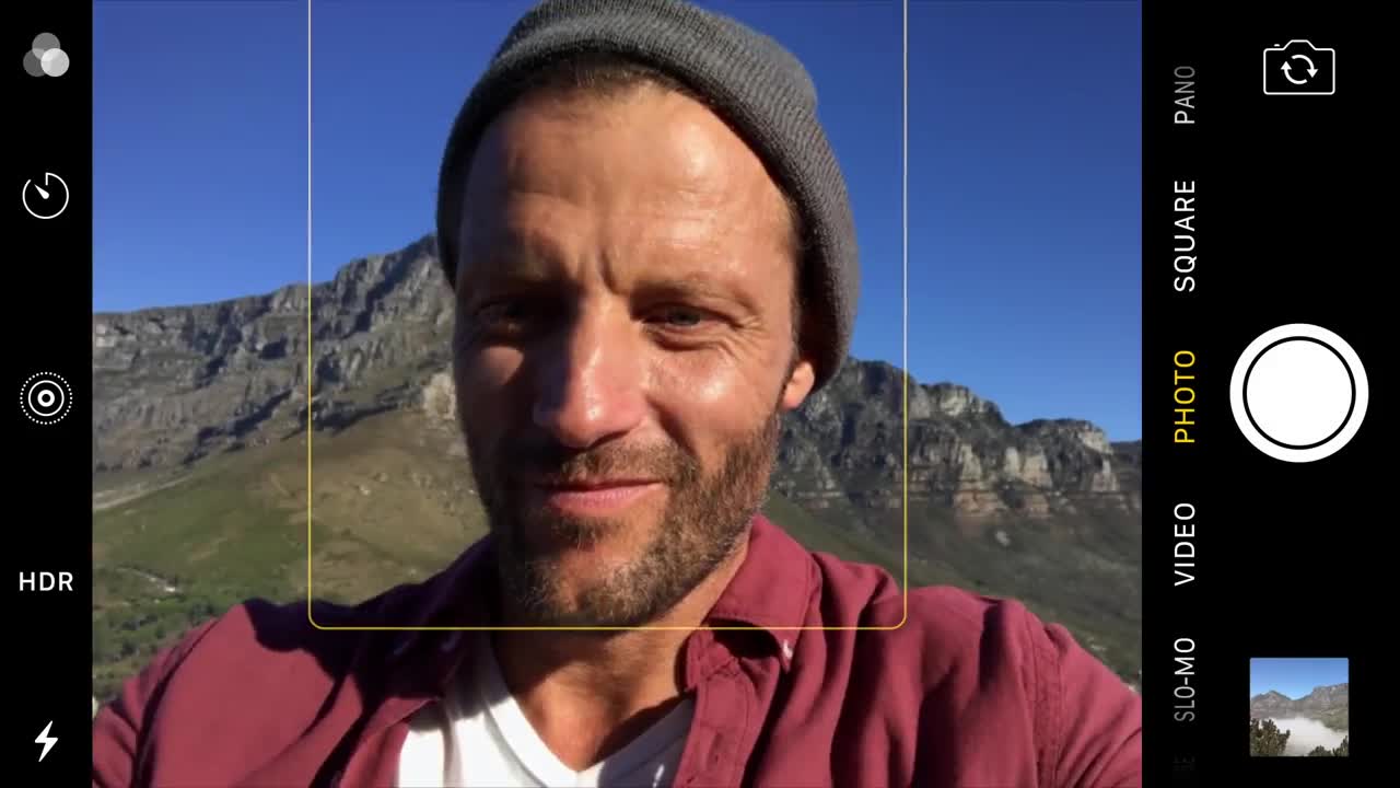 How to shoot a selfie with the timer on iPhone 7 — Apple