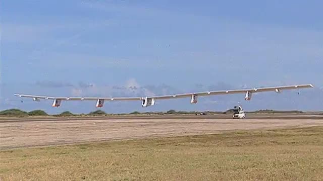 Máy bay năng lượng Mặt Trời 