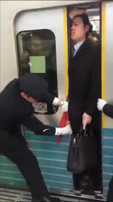 Giờ cao điểm ở Tokyo! 
