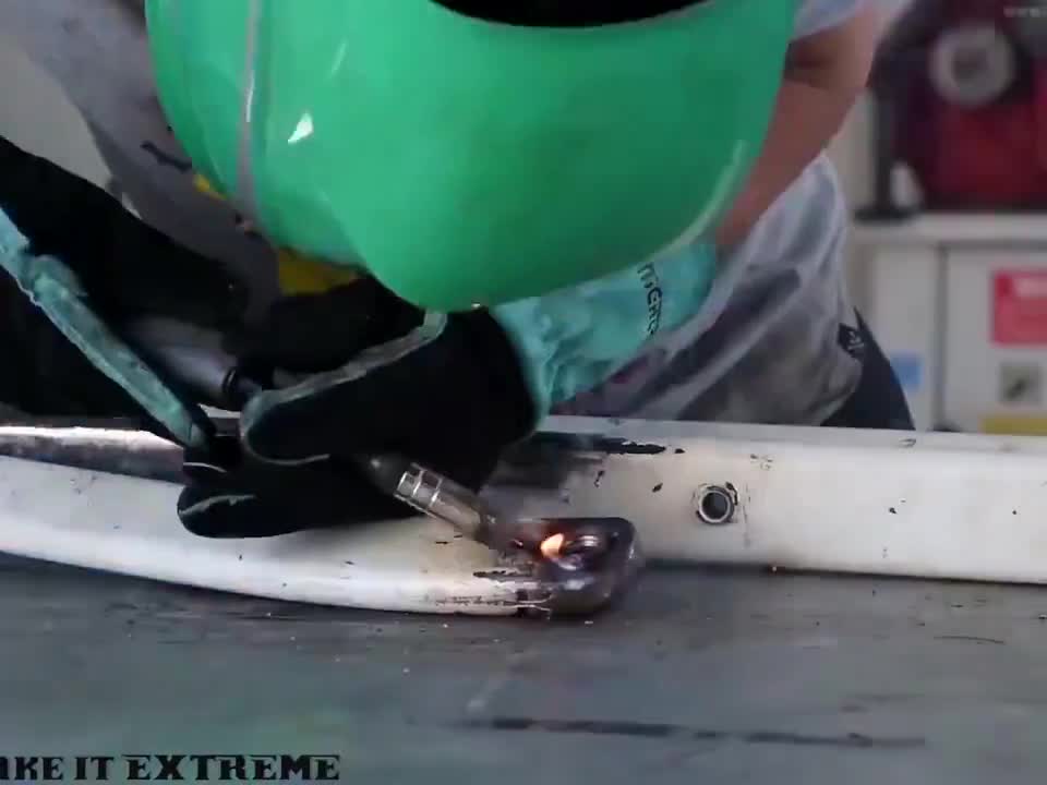 Tự chế xe chất nhất quả đất