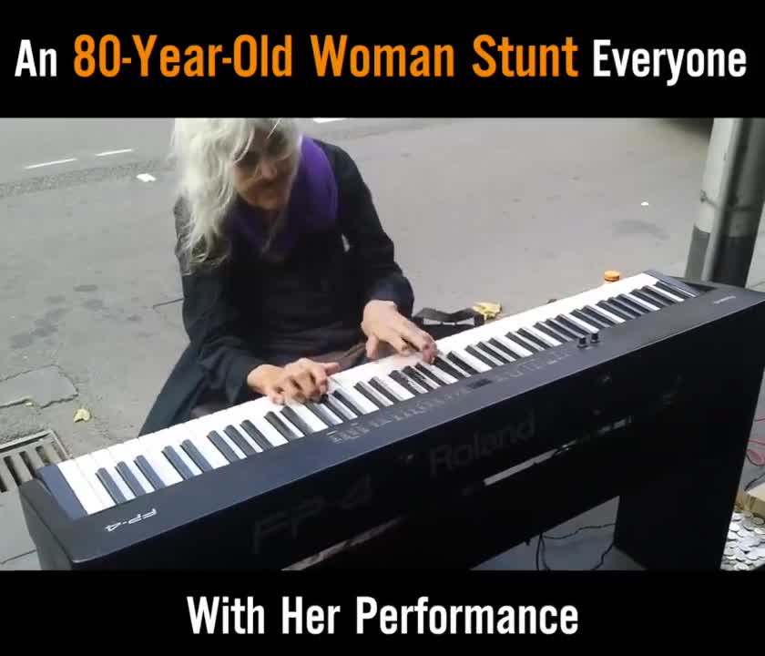 Cùng thưởng thức màn biểu diễn Piano tuyệt vời của cụ! 