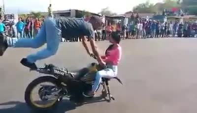 Biểu diễn mô to một bánh siêu hạng
