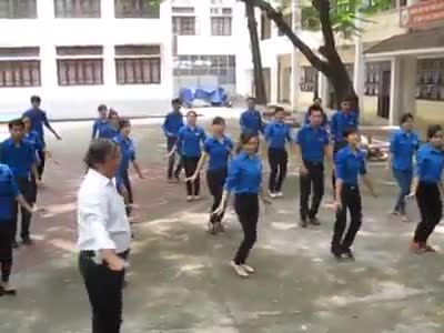 Thầy giáo đáng yêu nhất Vịnh Bắc Bộ