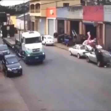 Xe máy tốc độ bàn thờ