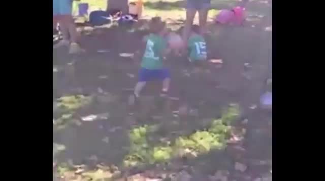 Cú ném “tê tái“ gặt hái nhiều điều bất ngờ.
