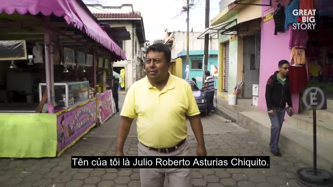 Tục thả diều nặng hơn một tấn để đuổi linh hồn xấu ở Guatemala