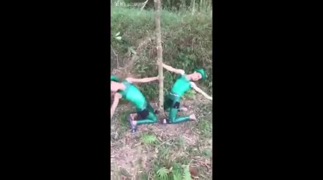  Chết sặc với vũ đoàn 'chất' nhất quả đất