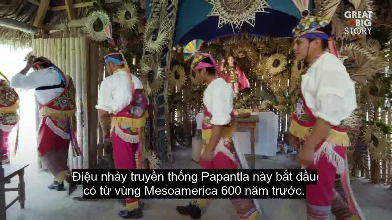 Điệu nhảy trên không 600 năm của người Mexico