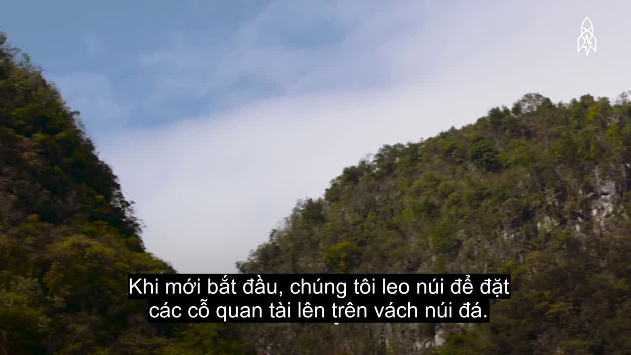 Những 'người nhện' leo núi bằng tay không ở Trung Quốc