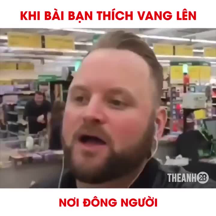 Khi bạn đeo tai nghe và bài hát yêu thích vang lên
