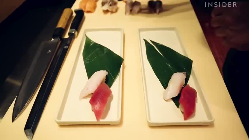 Đầu bếp chuyên làm sushi từ cá ngừ khổng lồ