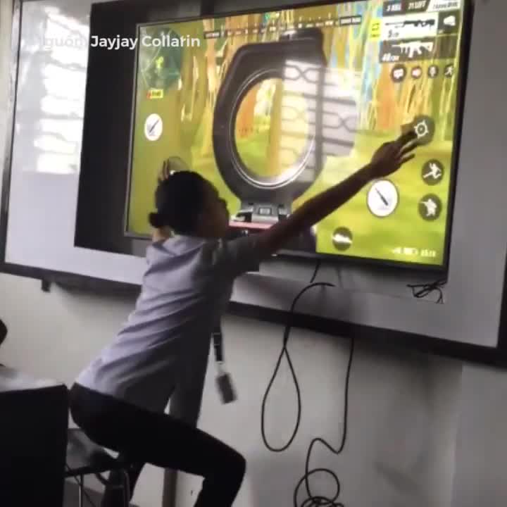 Đẳng cấp chơi game trên màn hình siêu lớn