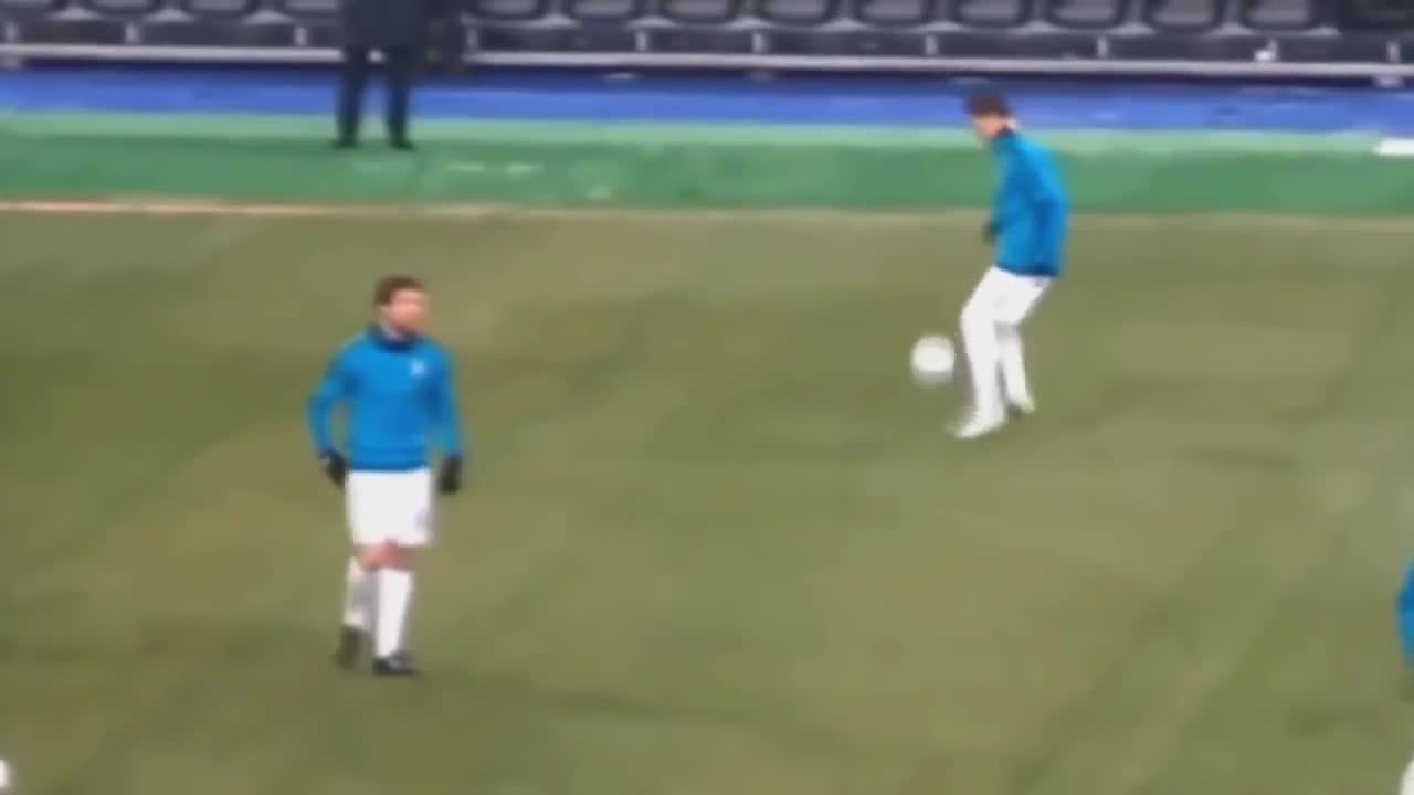 C.RONALDO skills trên sân tập