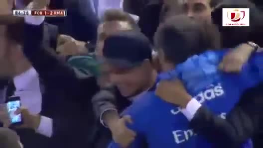Bàn thắng kinh điển của Gareth Bale vào lưới Barca