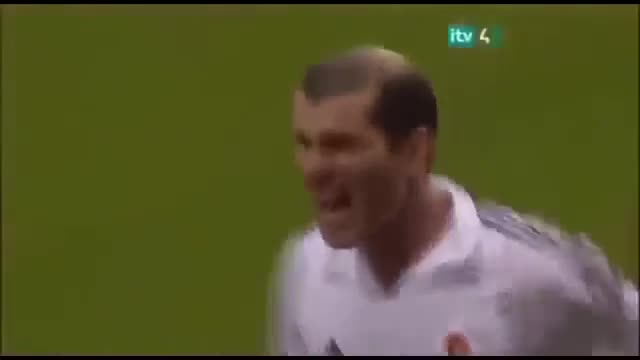 Zidane vô lê tuyệt đẹp ở chung kết world cup năm 2002