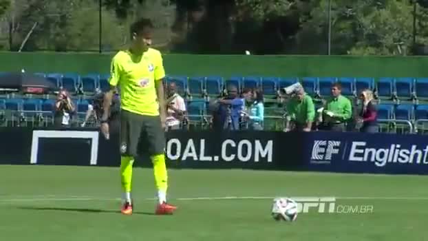 Neymar sút penalty quá khủng, quá đẳng cấp