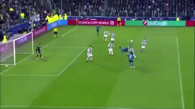 Chiêm ngưỡng Ronaldo ghi bàn đỉnh cao từ nhiều góc quay