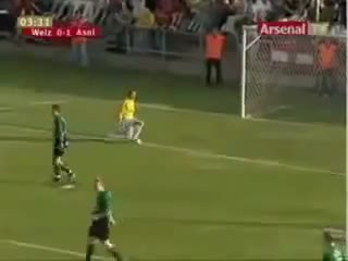 Pha tâng bóng rồi ghi bàn quá đẳng cấp của Thierry Henry