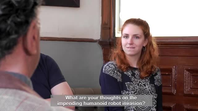 Robot giống hệt con người