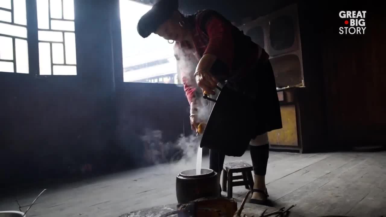 Nơi phụ nữ chỉ cắt tóc một lần trong đời ở Trung Quốc
