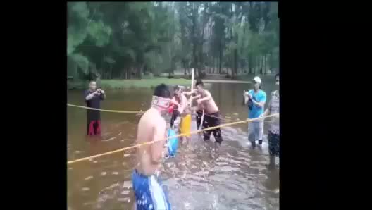 Trận quyền anh siêu hài hước