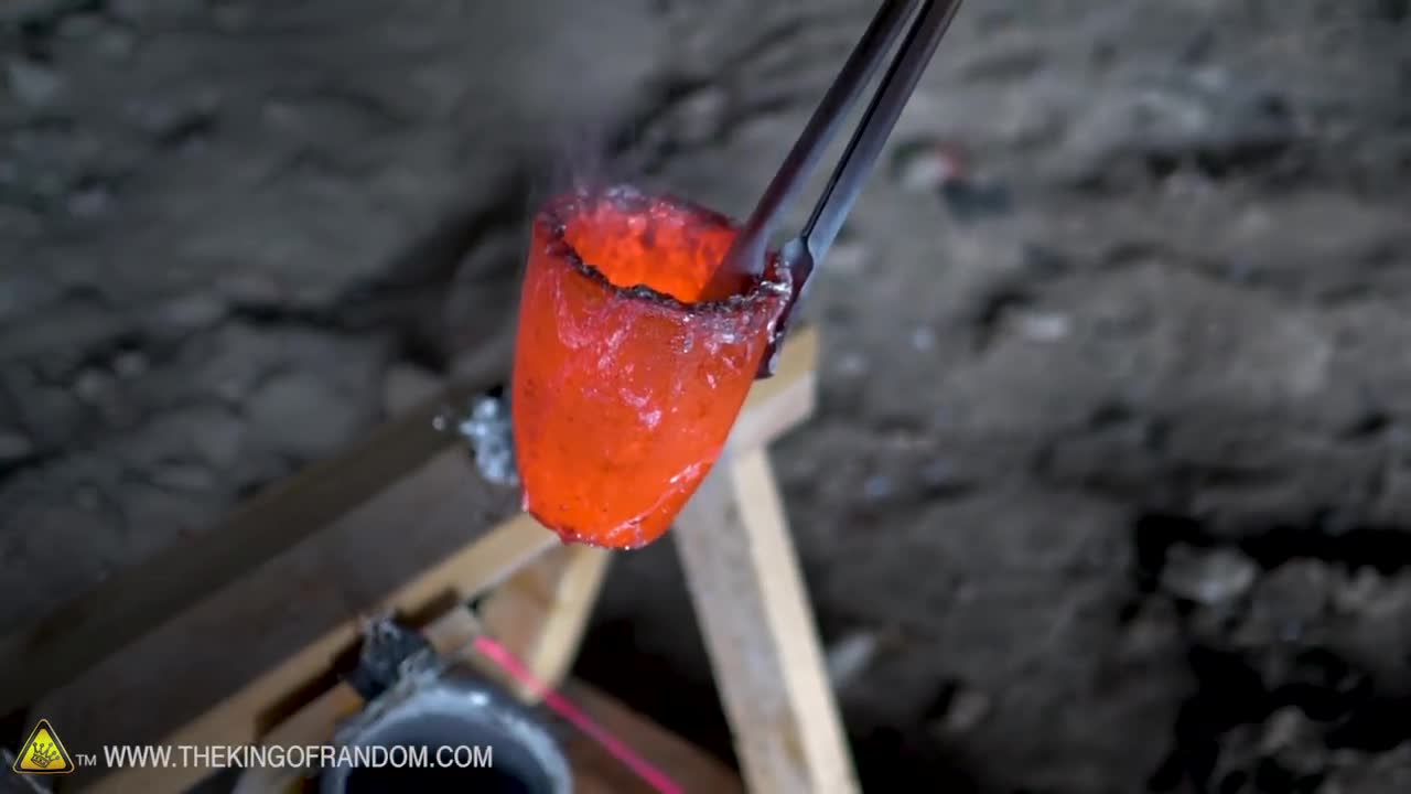 When Molten Salt hits a Watermelon