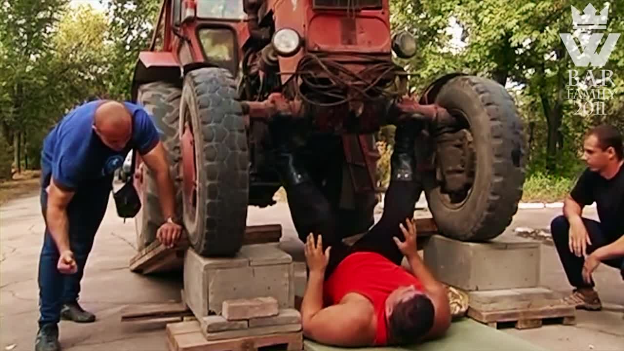 Những kỷ lục đáng ngưỡng mộ của người khỏe nhất thế giới