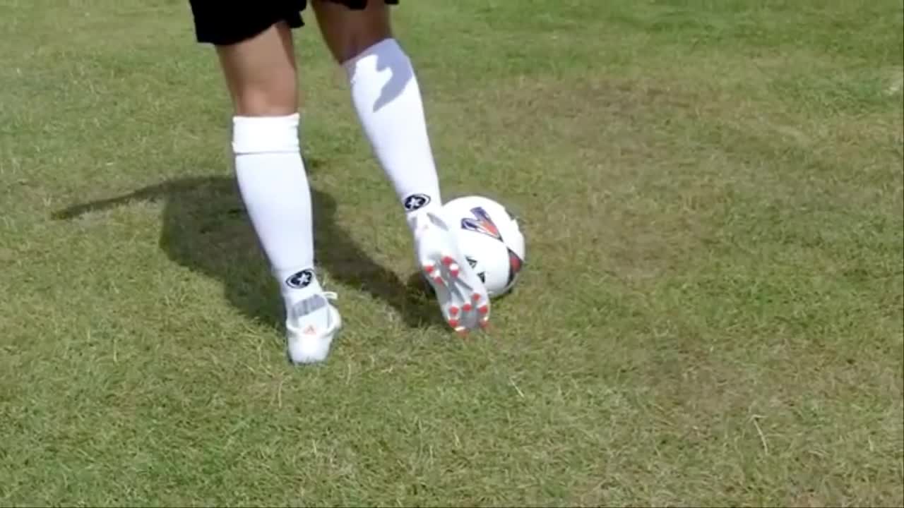Cách đơn giản sút bóng xoáy và lắc!!