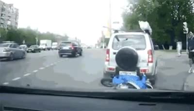 Buồn quá lộn một vòng cho vui rồi đi tiếp