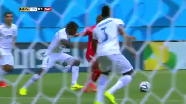 10 bàn thắng đẹp nhất World Cup 2014