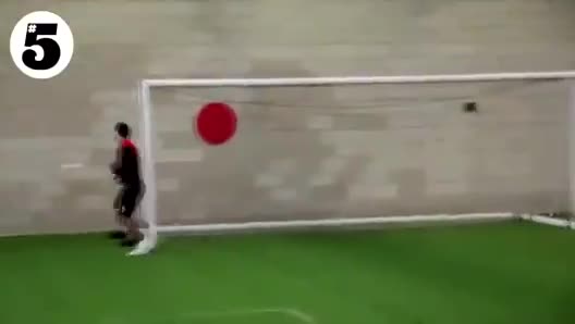 Chicharito đọ tài cùng De Gea