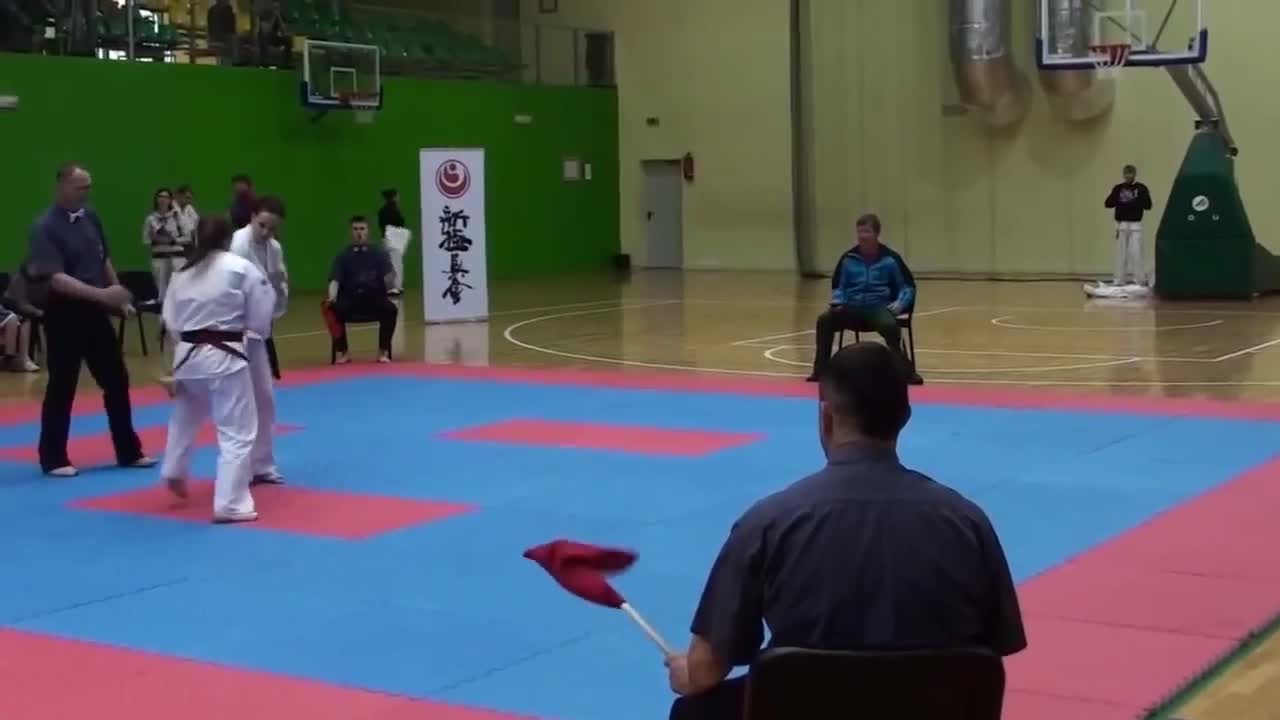 Cú knock out bá đạo nhất quả đất